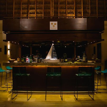 Villas Grand Marina Kinuh 德尔奇亚港 外观 照片