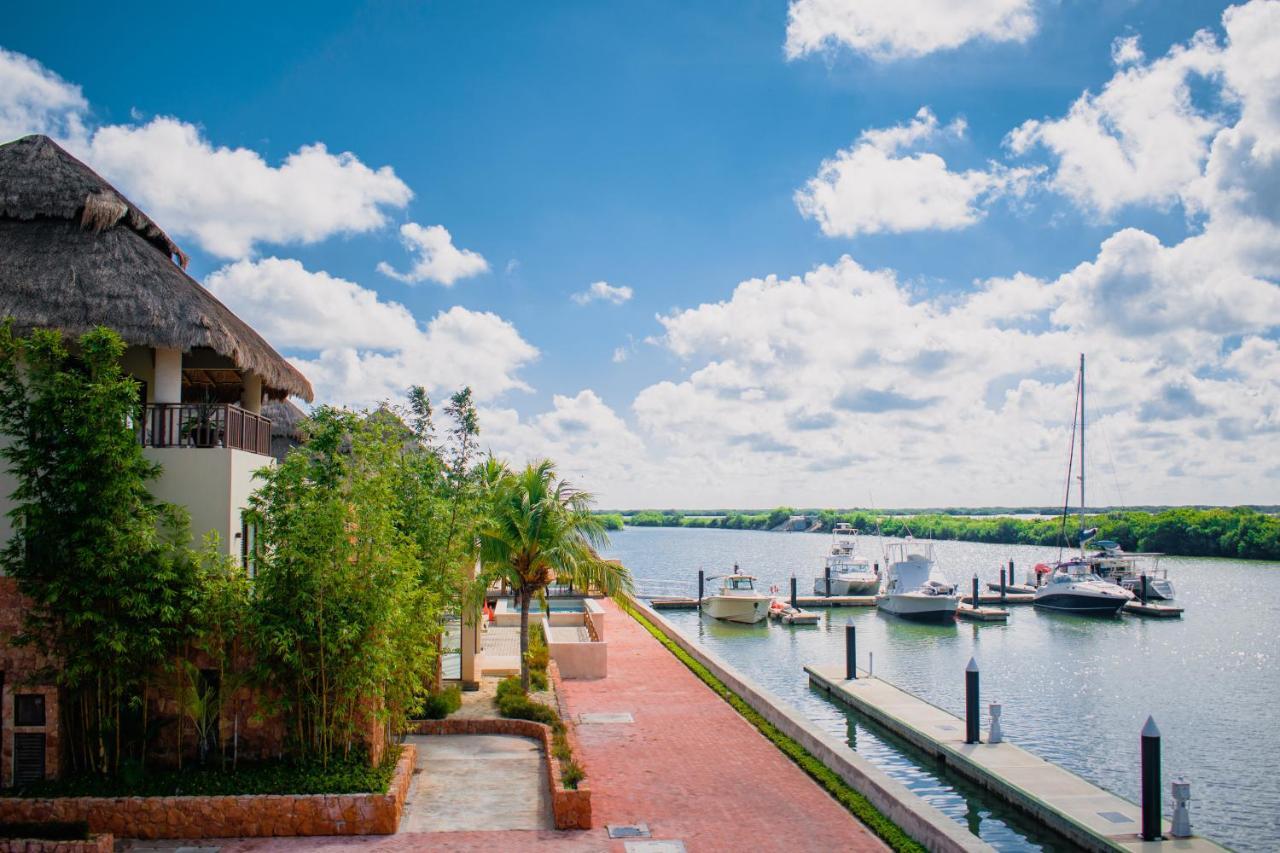 Villas Grand Marina Kinuh 德尔奇亚港 外观 照片